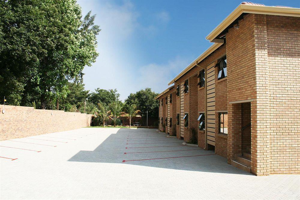 Europrime Boutique Hotel Boksburg Exteriör bild