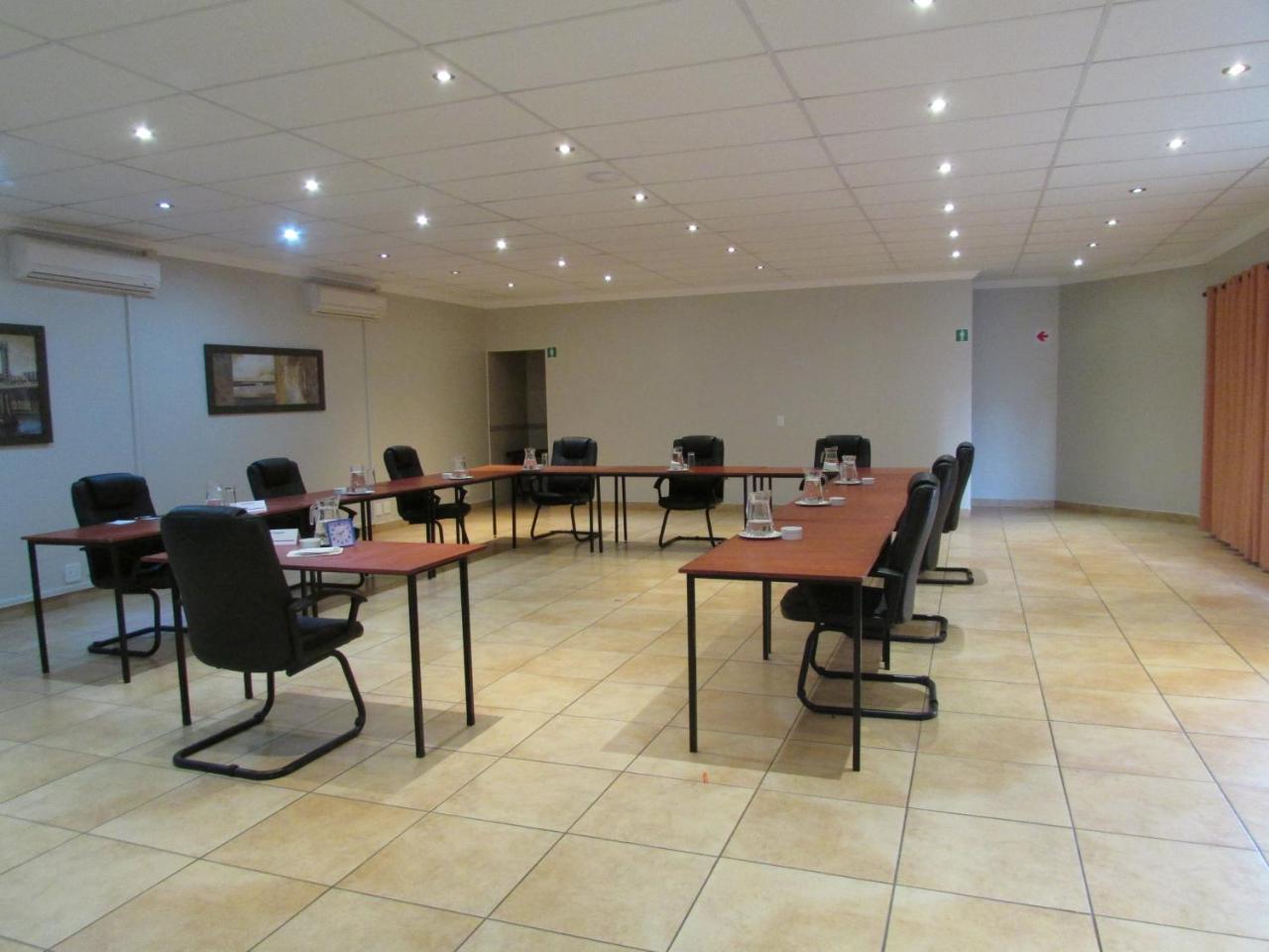 Europrime Boutique Hotel Boksburg Exteriör bild