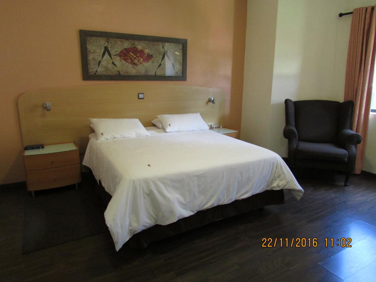 Europrime Boutique Hotel Boksburg Exteriör bild