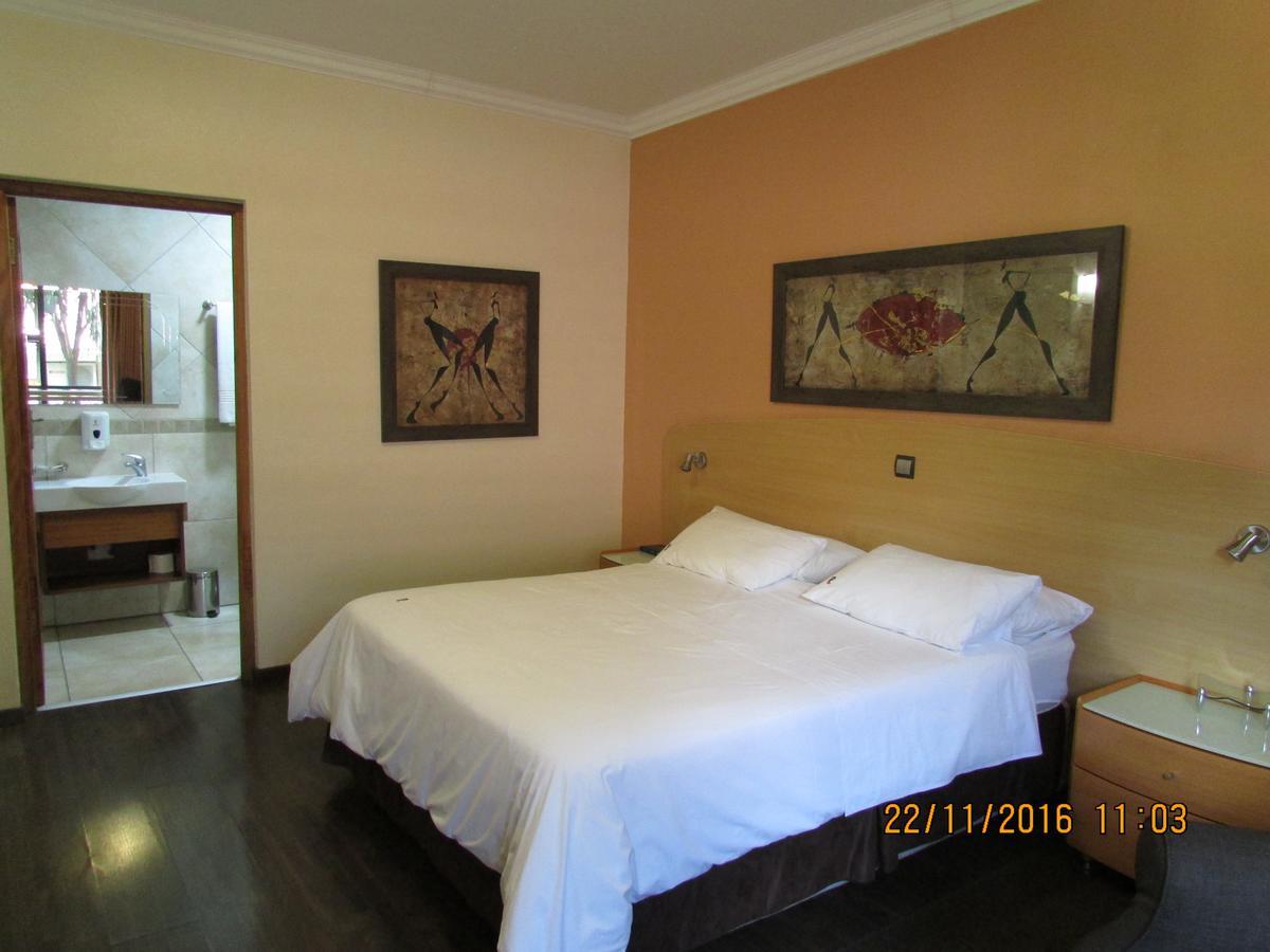 Europrime Boutique Hotel Boksburg Exteriör bild