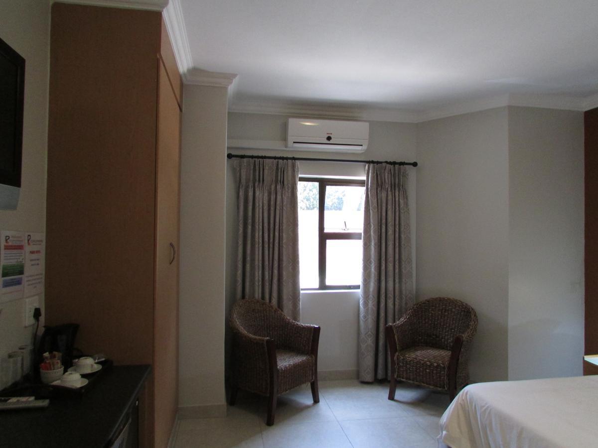 Europrime Boutique Hotel Boksburg Exteriör bild